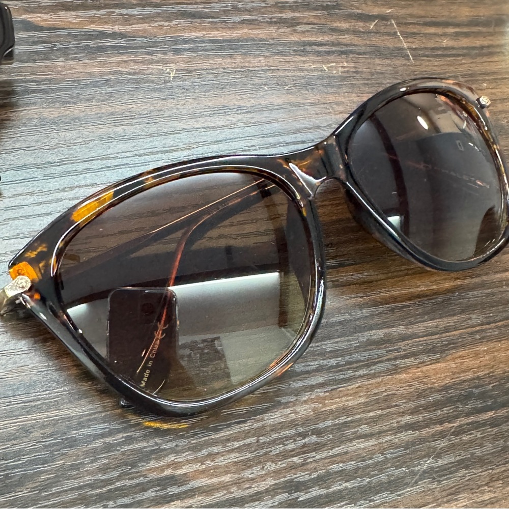 Halston Tortoise Shell Big Sunglasses. - image 1